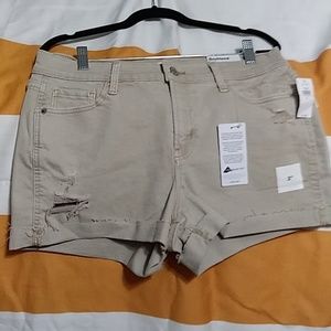NWT old navy beige Short